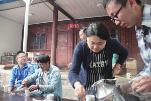 广西兴城村：反季秋冬菜 巧走致富路