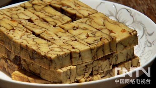 四川红白镇：一块巨型豆腐里的财富玄机（致富经）5