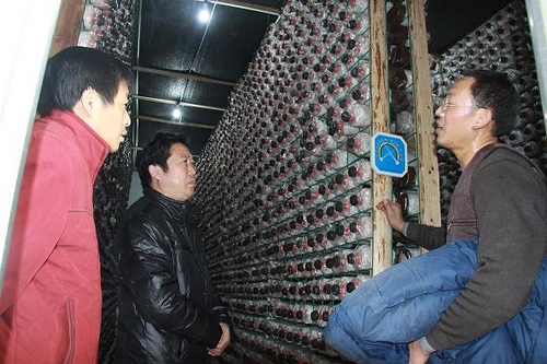 湖北京山县潘岭村：三兄弟和他们的杏鲍菇工厂